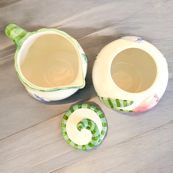 Italian Vietri Pastel Tulips Creamer and Sugar Bowl Set - Picture 3 of 4